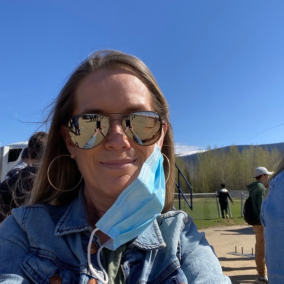 Meet your Posher, Kim The Accidental Posher - Picture 6 of 6